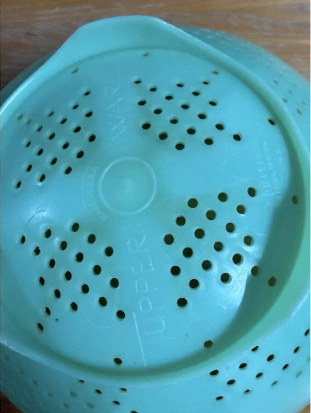 Tupperware Green 10
